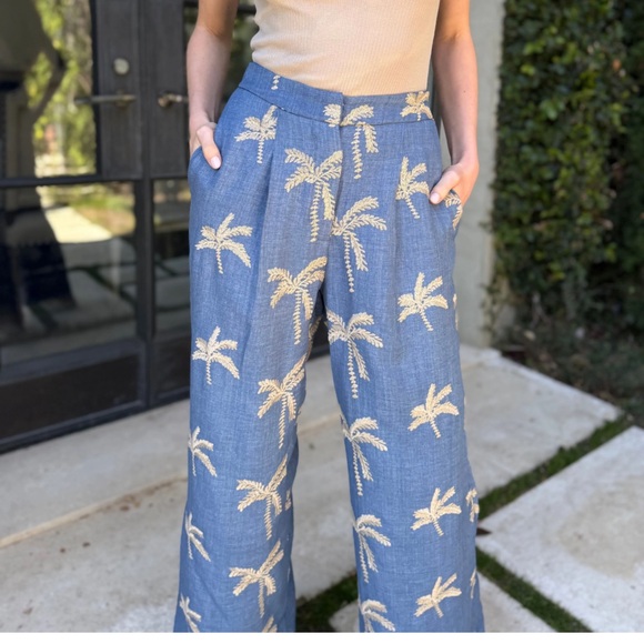 Palm Print Embroidered Wide-Leg Denim-look Pants . - Picture 5 of 6